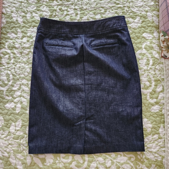 HALOGEN DARK BLUE DENIM PENCIL SKIRT w/ STRETCH - Picture 4 of 5